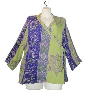 Globe Trotter Womens XL Snap Up Shirt Flowy Pirple Green Artsy Stars Colorful